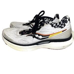 Women’s Saucony TRIUMPH 19 Running Shoe Size 9.5